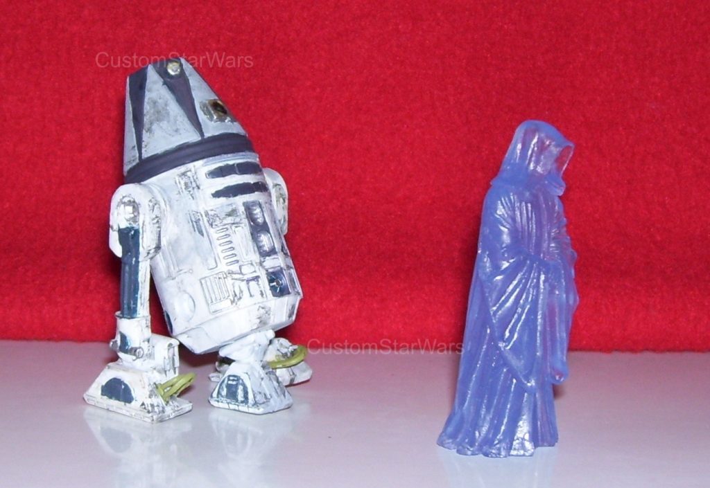custom hologram kivetítő R4 droid figura jobbról